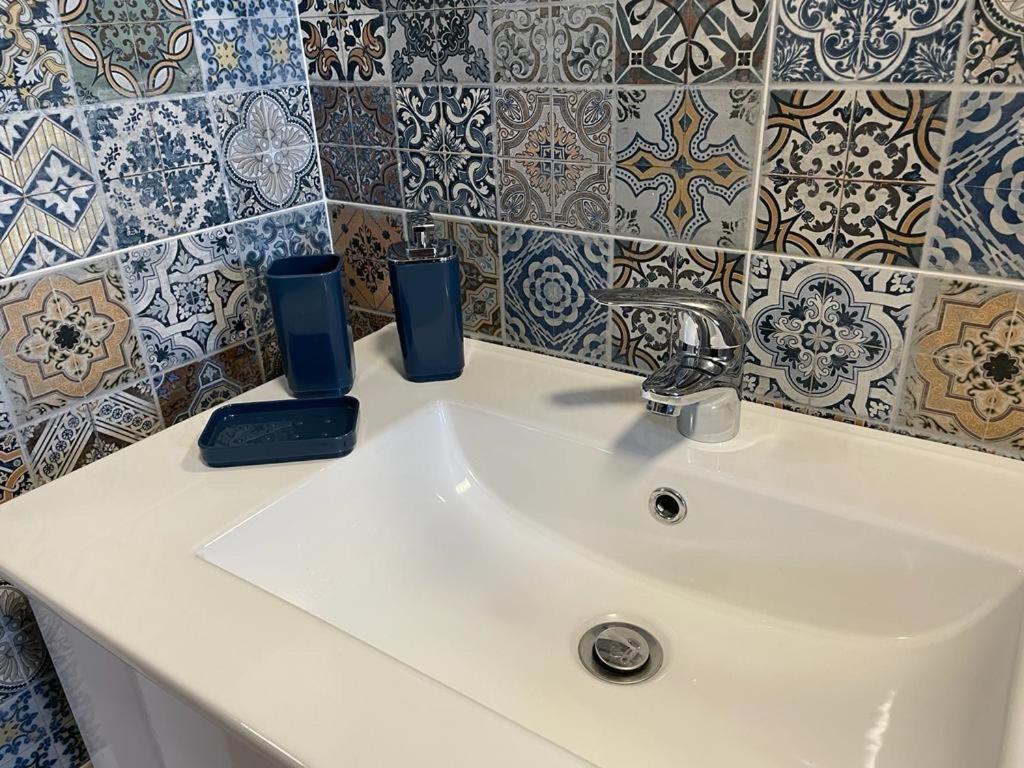 קאריני Residence Gordon מראה חיצוני תמונה